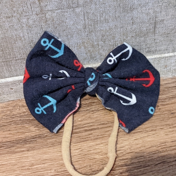 Bows - Picture 2 of 10